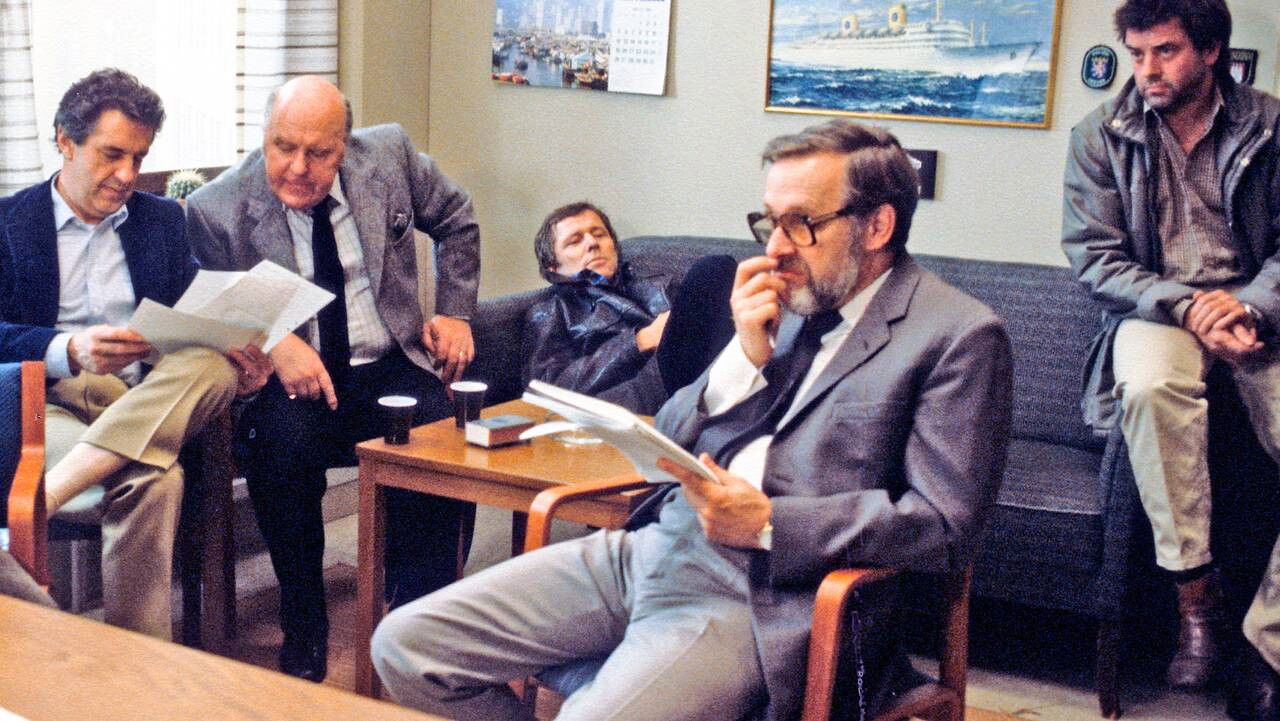 Profitörerna backdrop