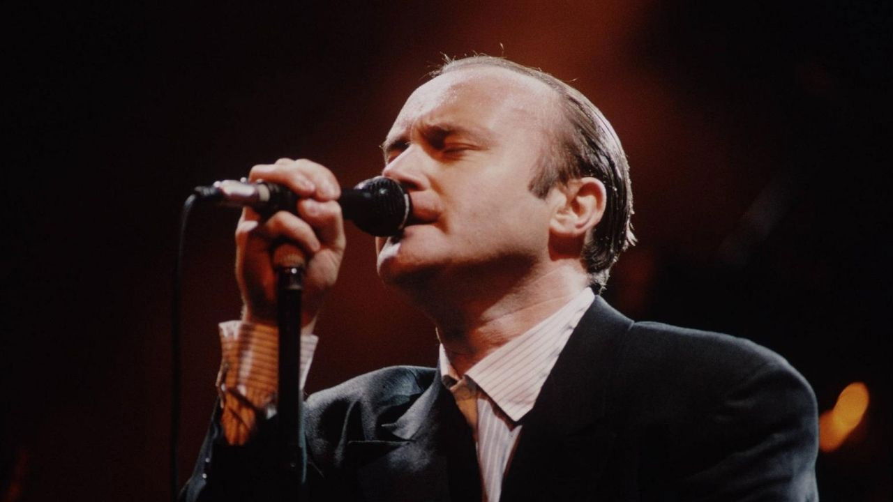 Phil Collins: MTV Unplugged 1994 backdrop