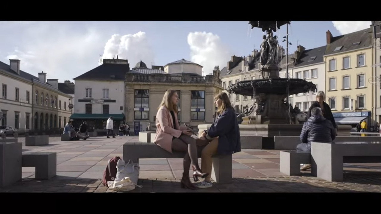 KARMA MON POTE backdrop