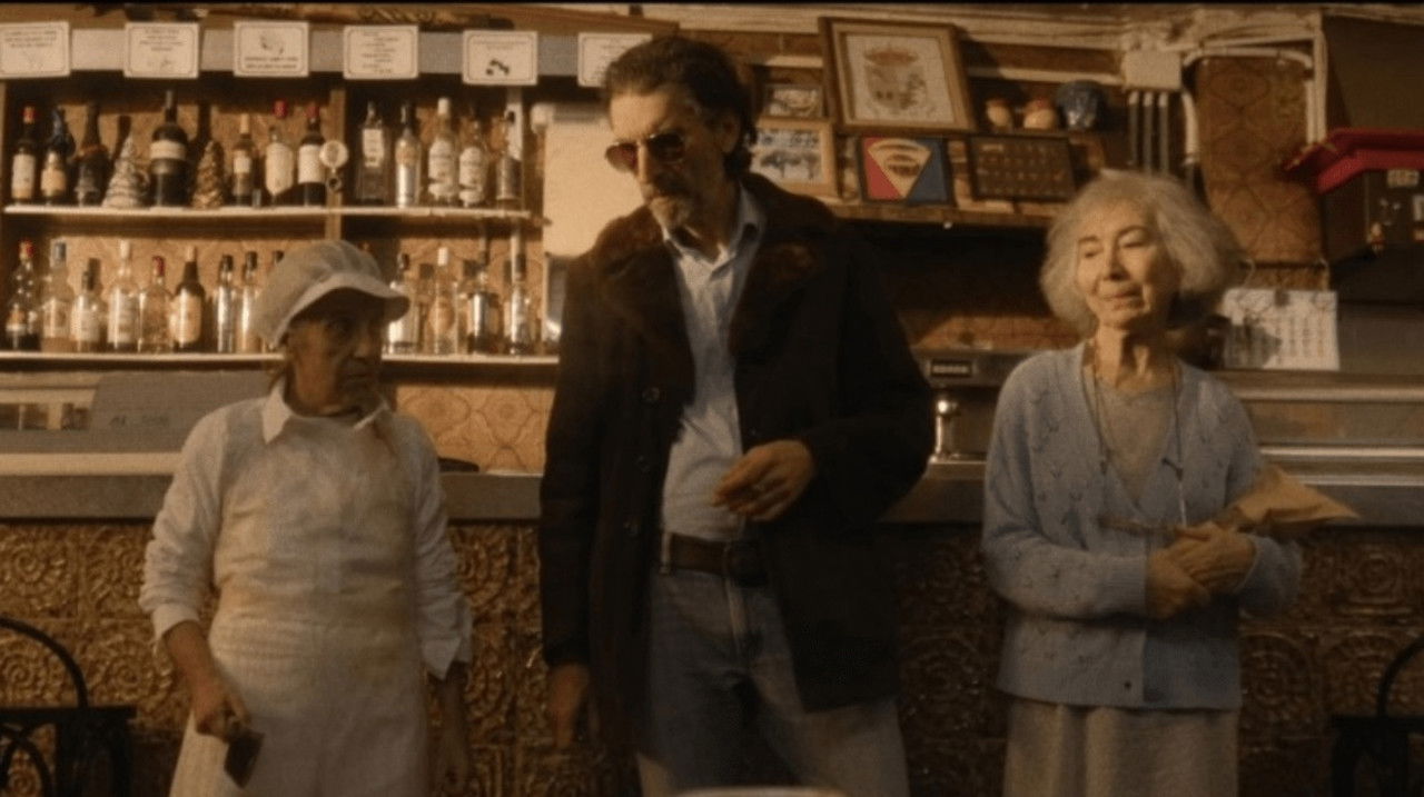 Café Monumental backdrop