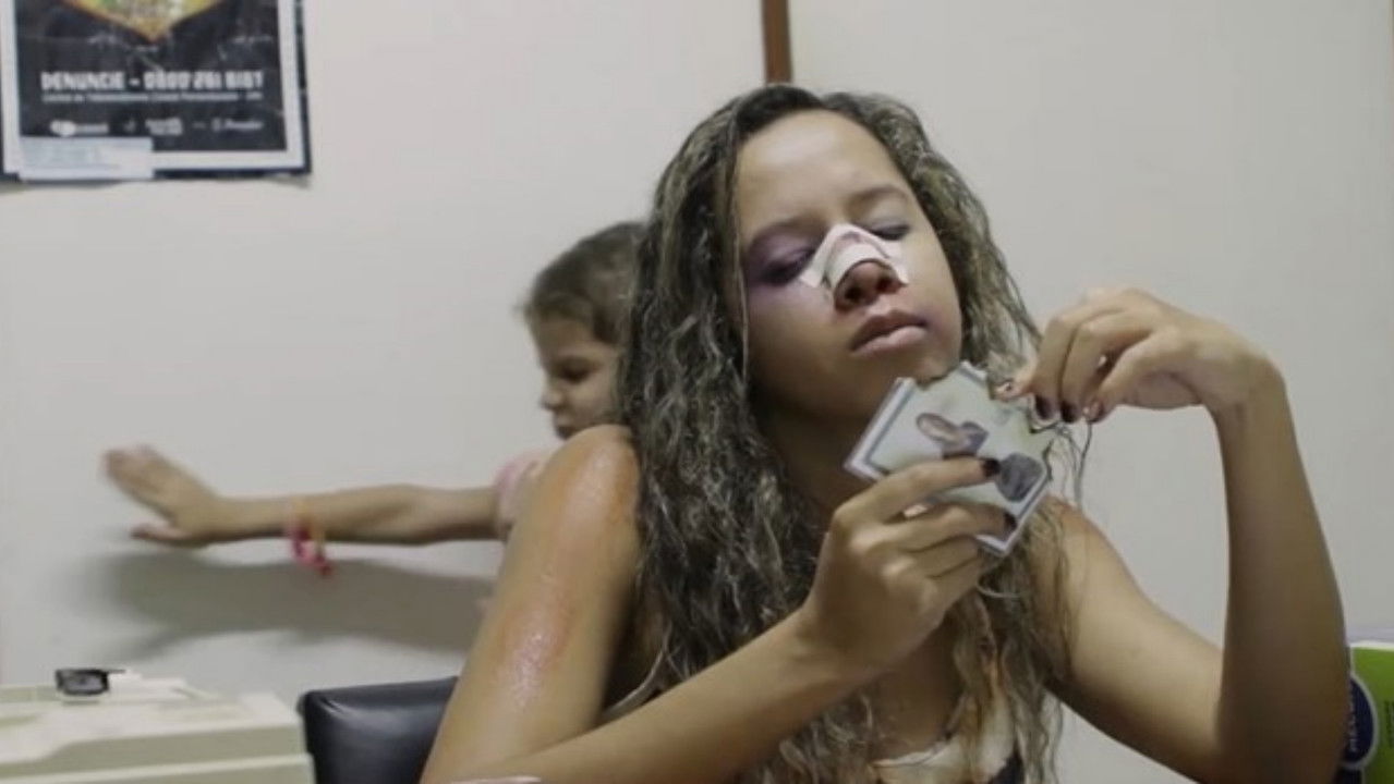 Geisiely with Y backdrop