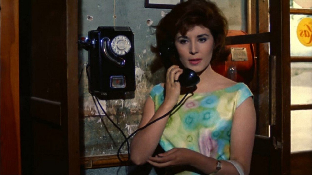 La boda era a las doce backdrop