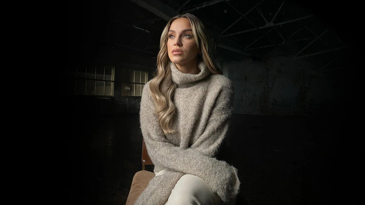 Vicky Pattison: Alcohol, Dad and Me backdrop