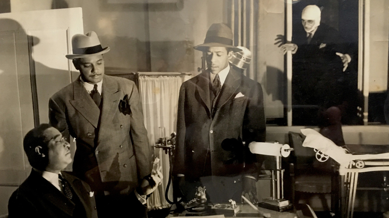 Four Shall Die backdrop