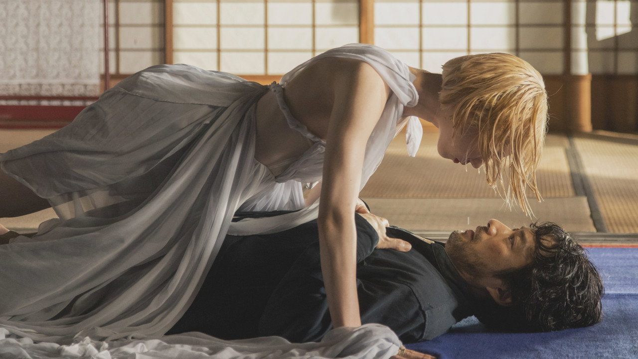 Six Singing Women backdrop