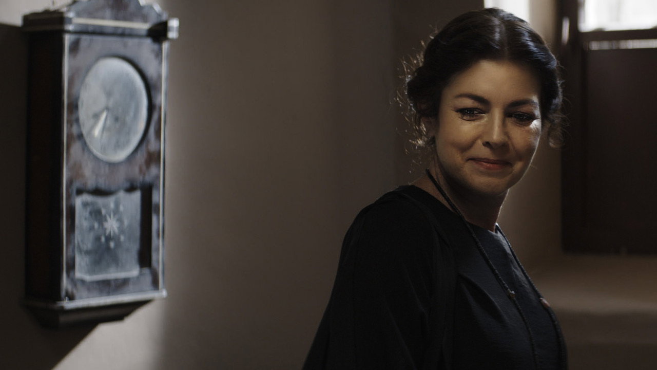 Güvercin Terbiyecisi Hammal backdrop