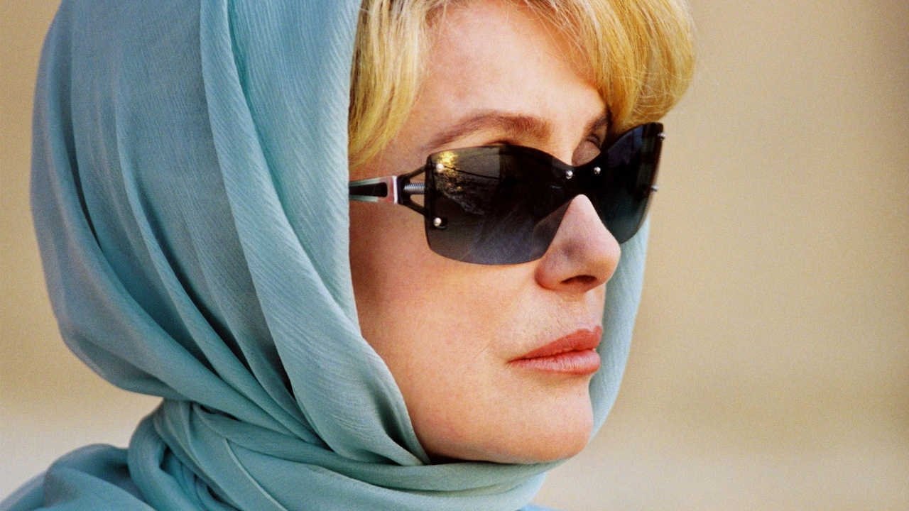 Dangerous Liaisons backdrop