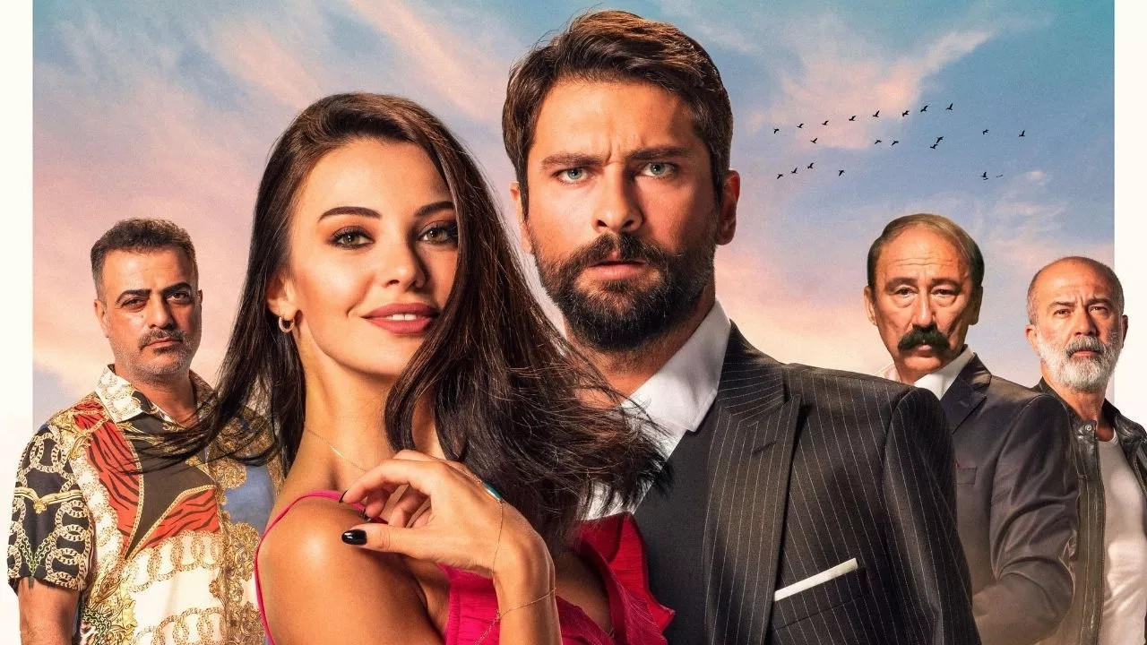 Ağır Romantik backdrop