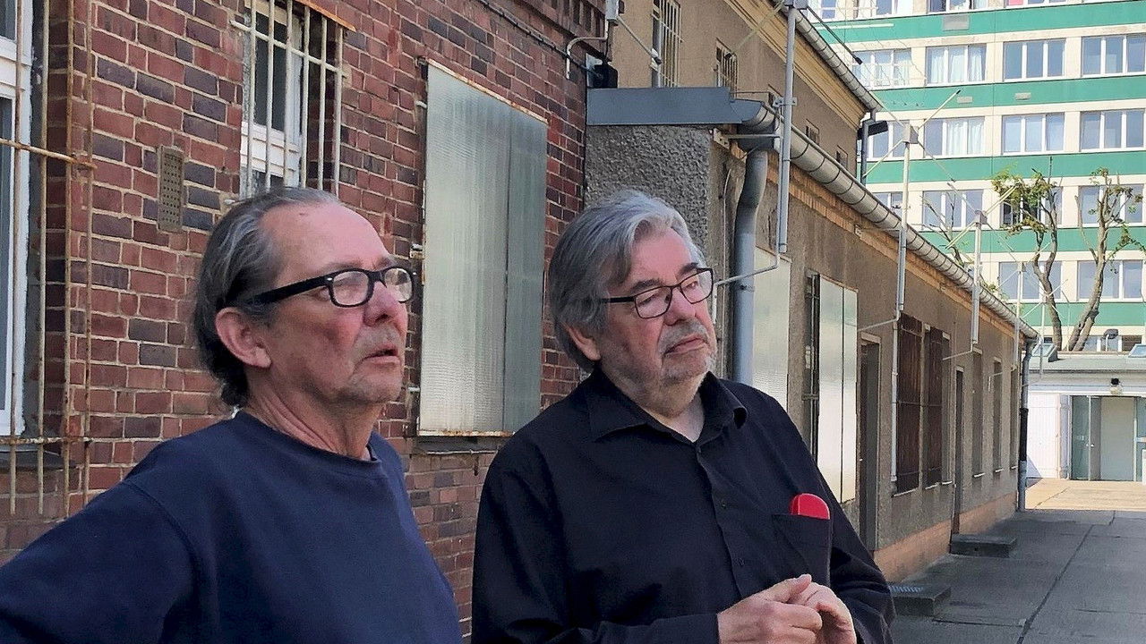 Broeders in Berlijn backdrop