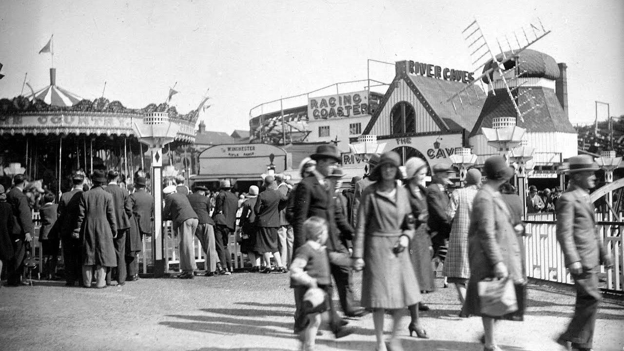 O Dreamland backdrop