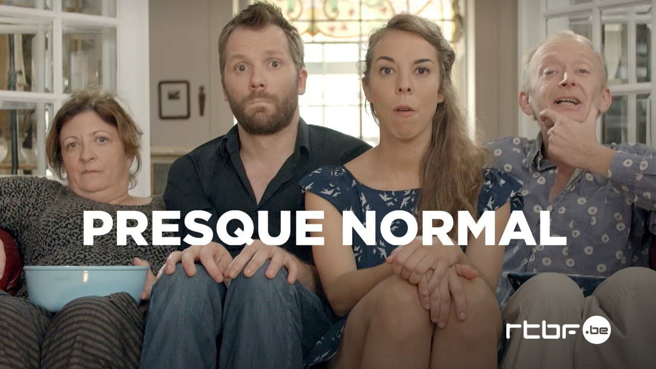 Presque normal backdrop