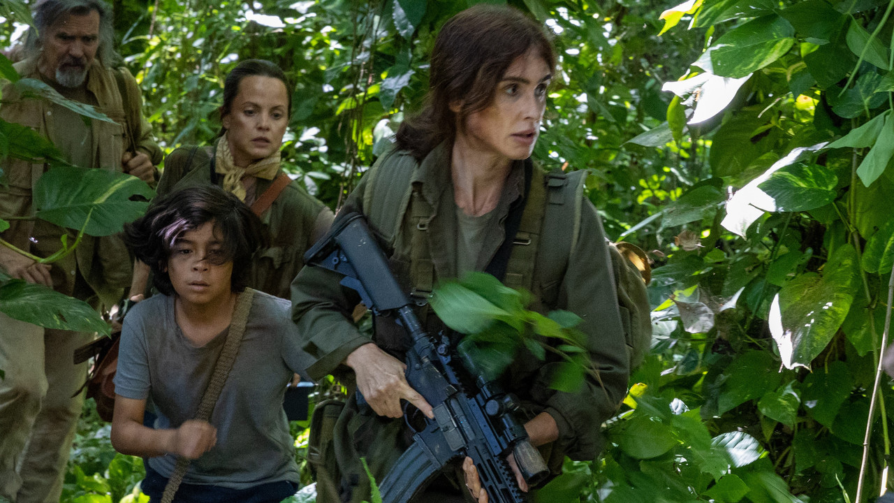 Fireflies at El Mozote backdrop