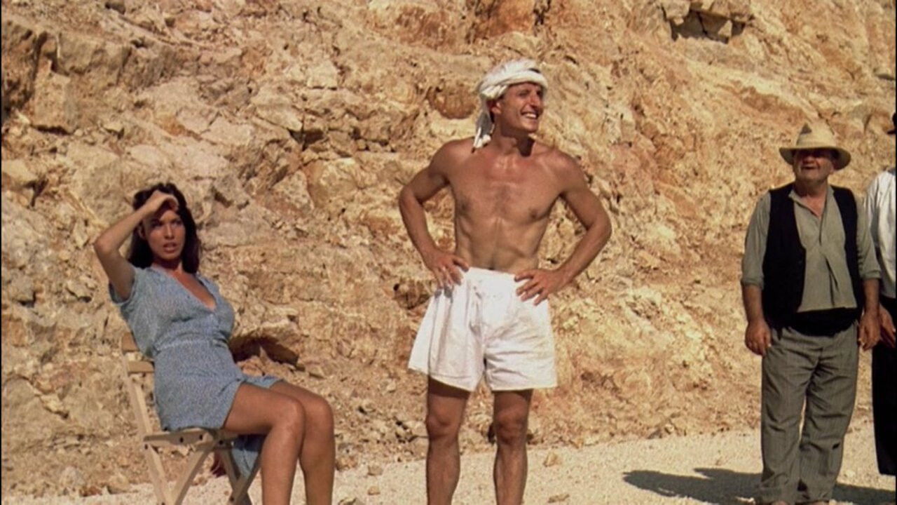 Mediterraneo backdrop