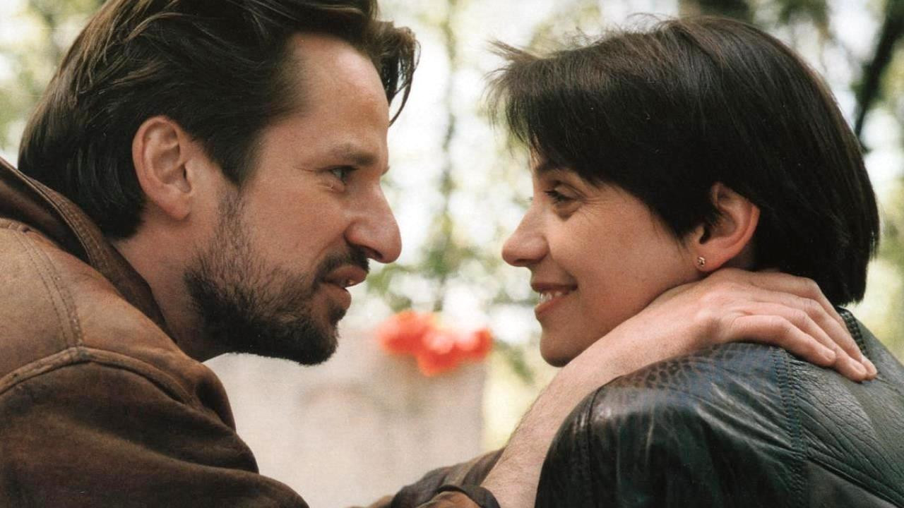 The Russian Singer backdrop