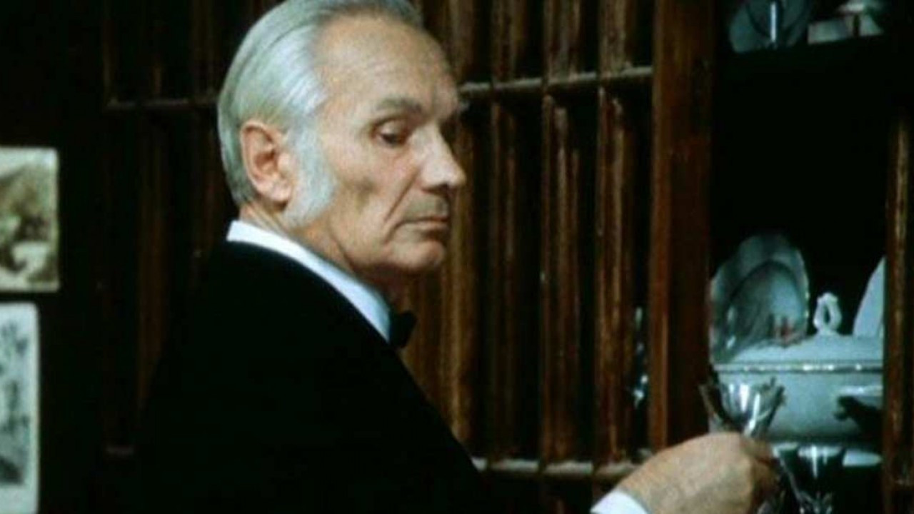 A Very English Murder backdrop