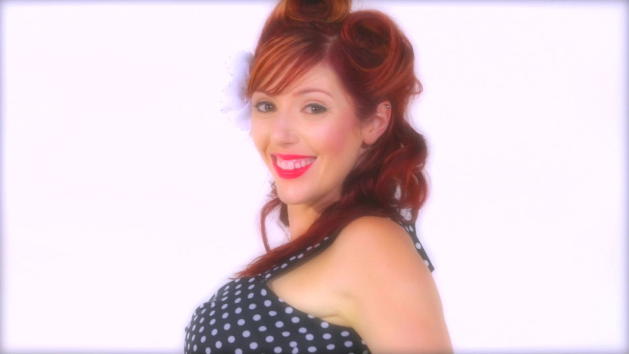 Lauren Phillips Unleashed backdrop