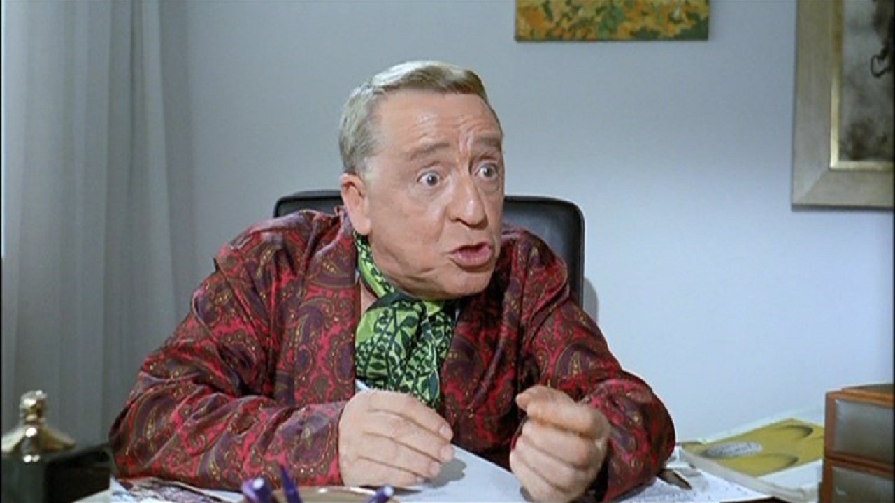 Hay que educar a papá backdrop