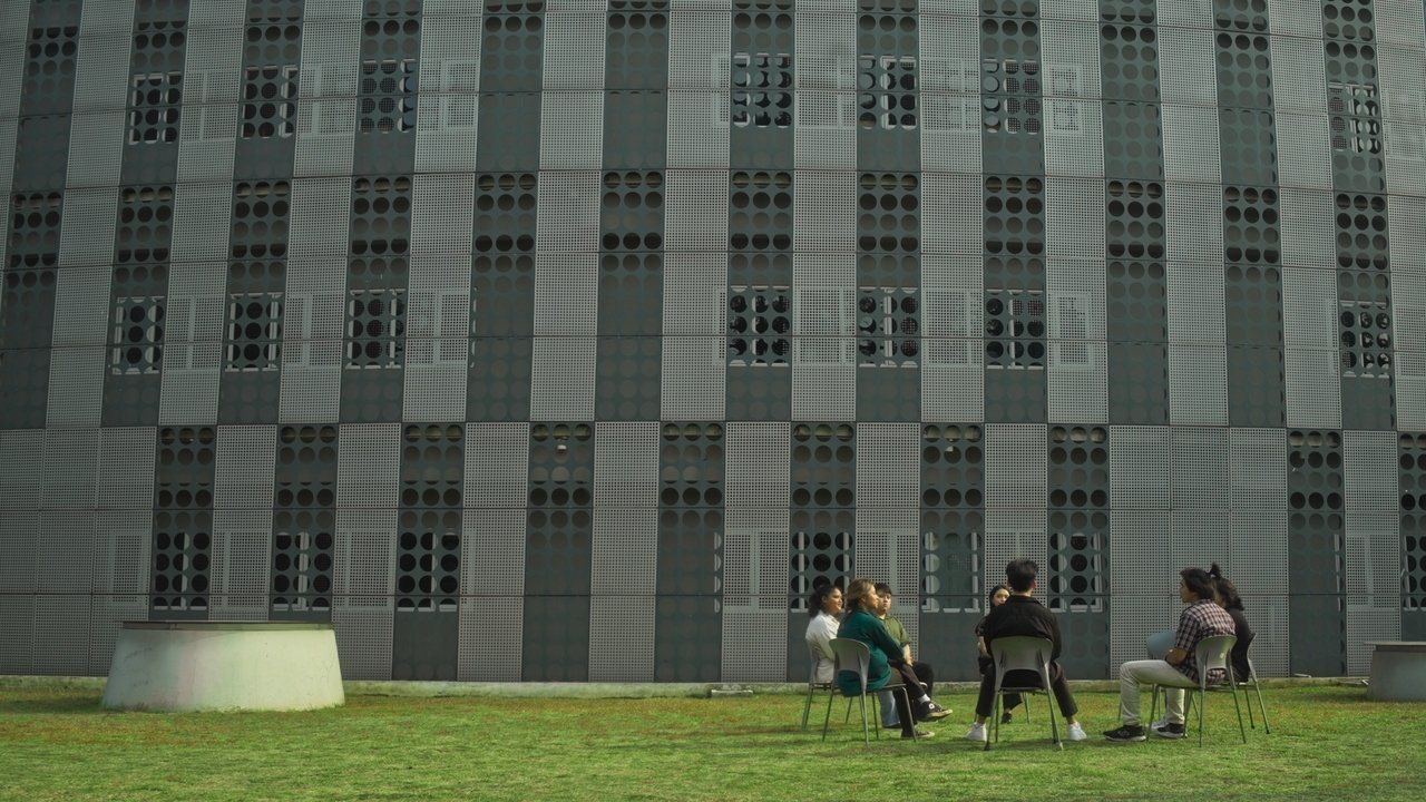 Broken Hallelujah backdrop