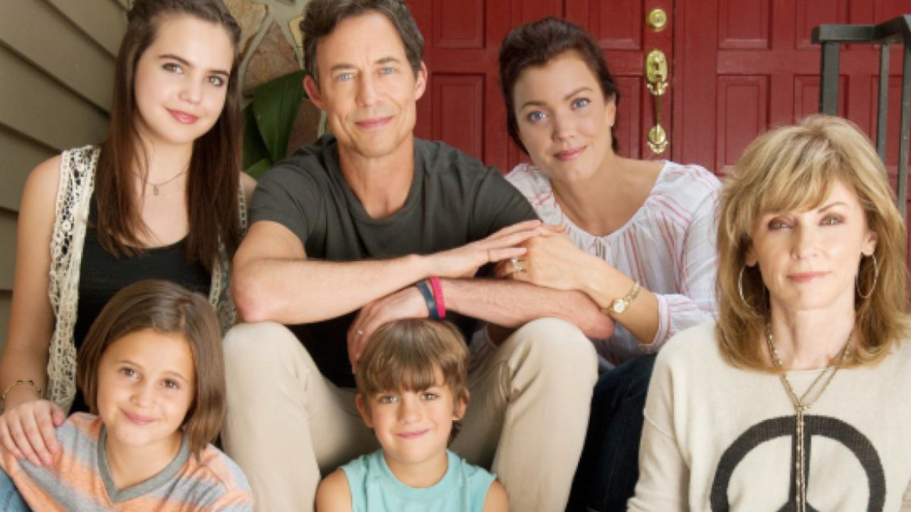 Love & Debt backdrop