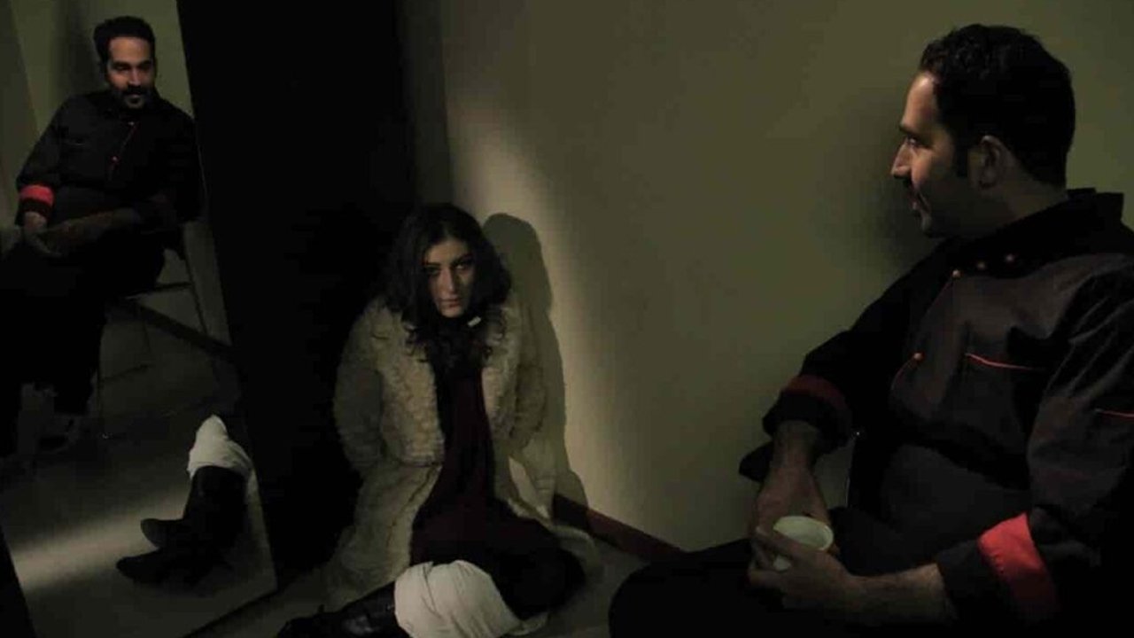 اشک تمساح backdrop