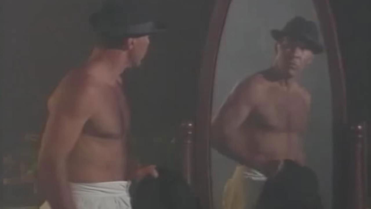 First (Así como nosotros) backdrop