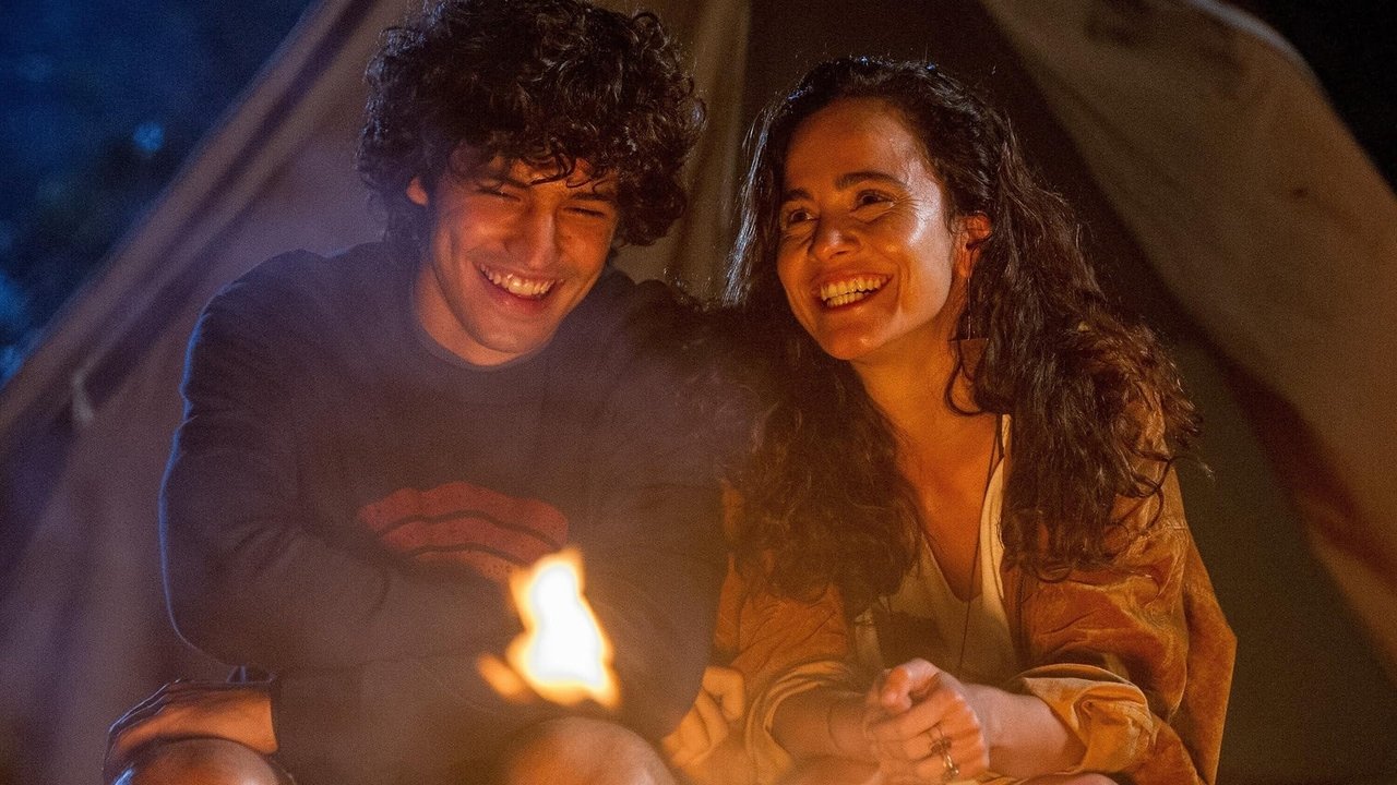 Eduardo and Monica backdrop