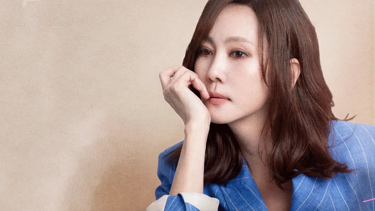 안목의 여왕 김남주 backdrop