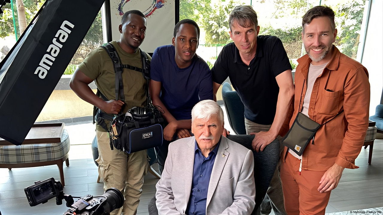 Reclaiming History - Kolonialismus und der Völkermord in Ruanda backdrop