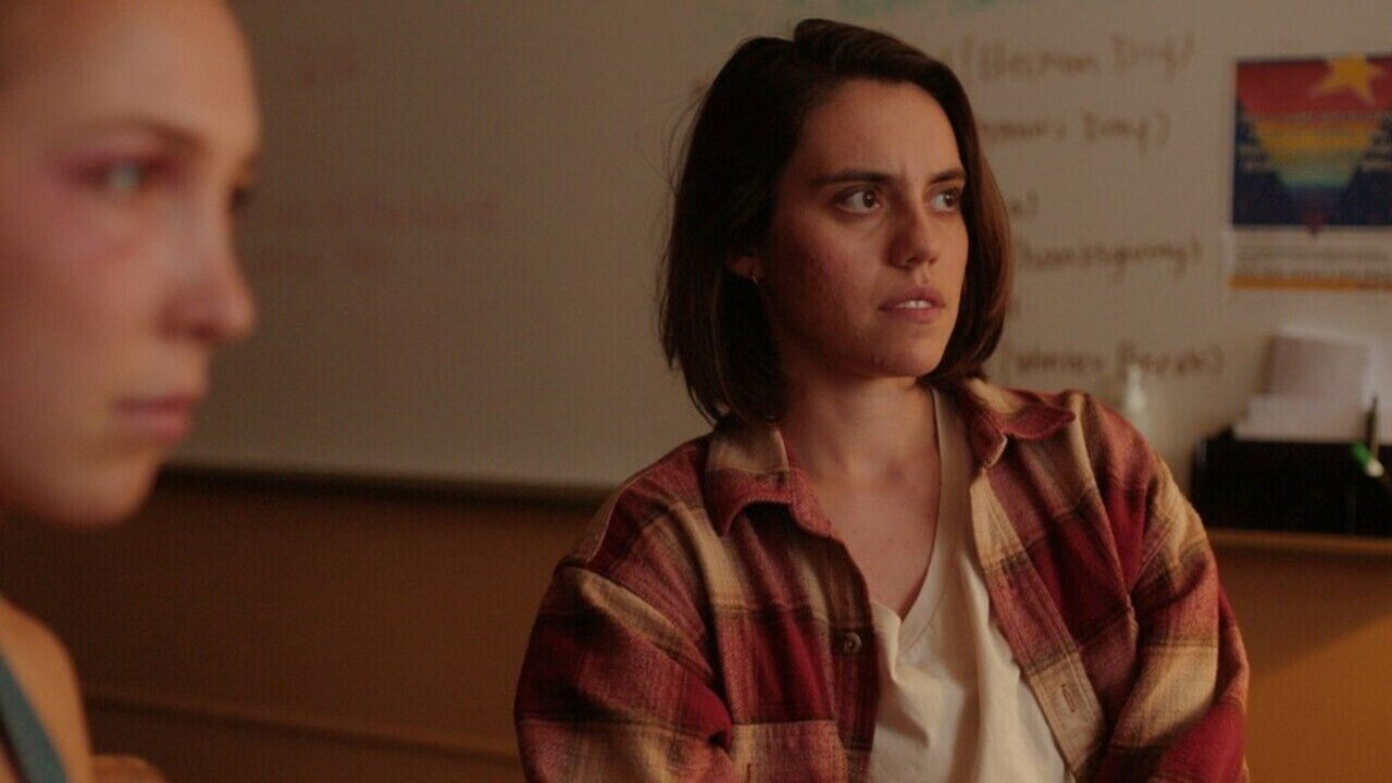 Thanks to Her backdrop