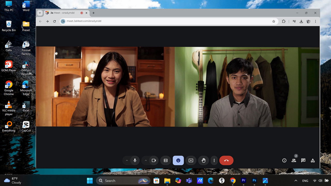 Revi Siterusah's Heart Voice backdrop