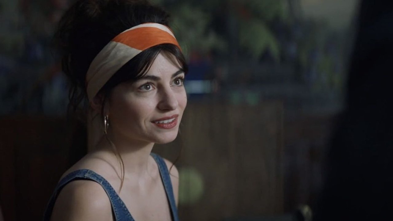 La Fille qu'on appelle backdrop