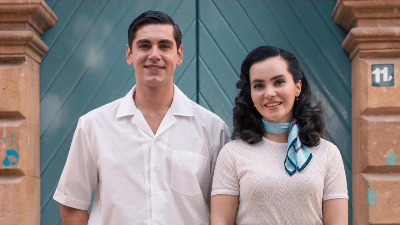 Kıbrıs Türküsü backdrop