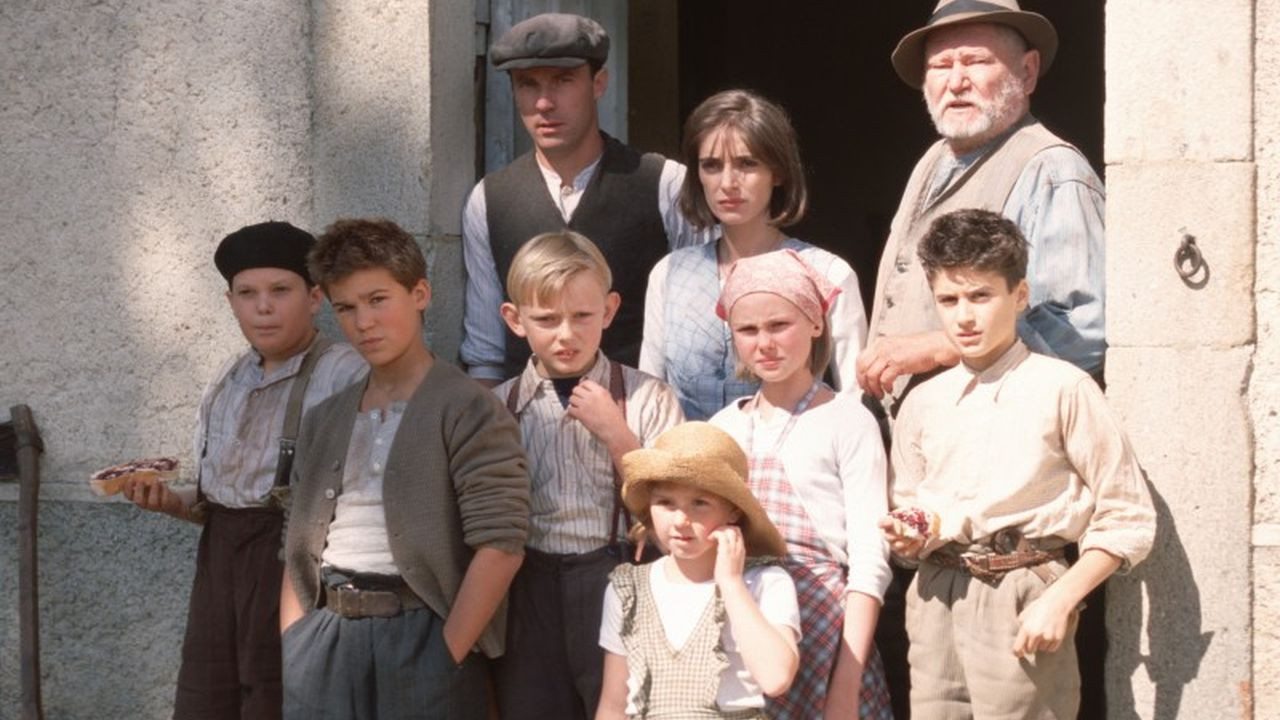 La victoire des vaincus backdrop