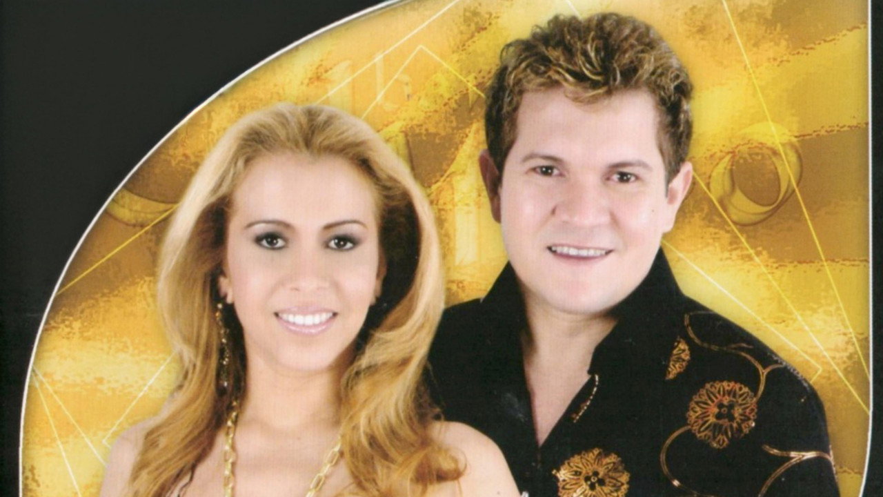 Banda Calypso: 100% backdrop