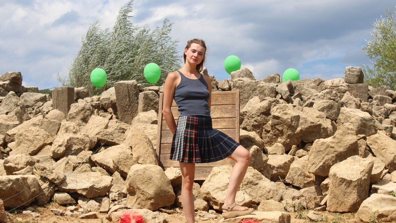 Last Family Standing backdrop