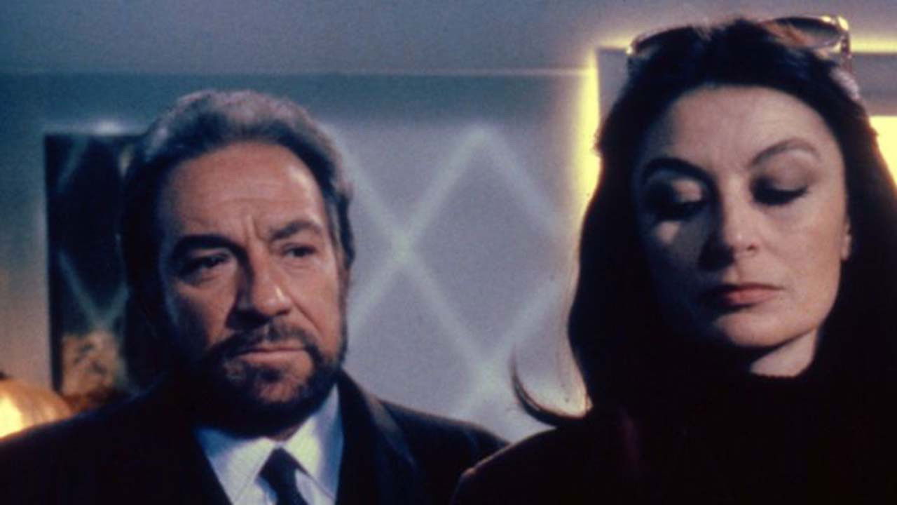 Tragedy of a Ridiculous Man backdrop