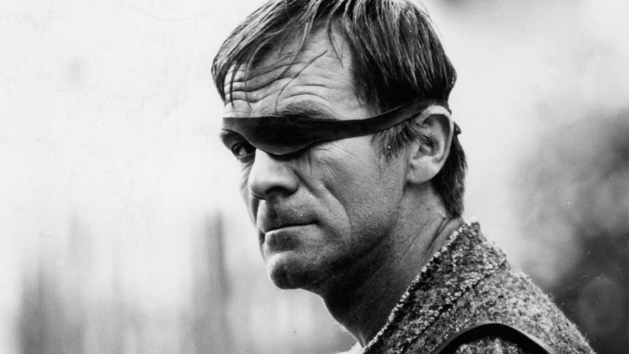 Dragon's Return backdrop