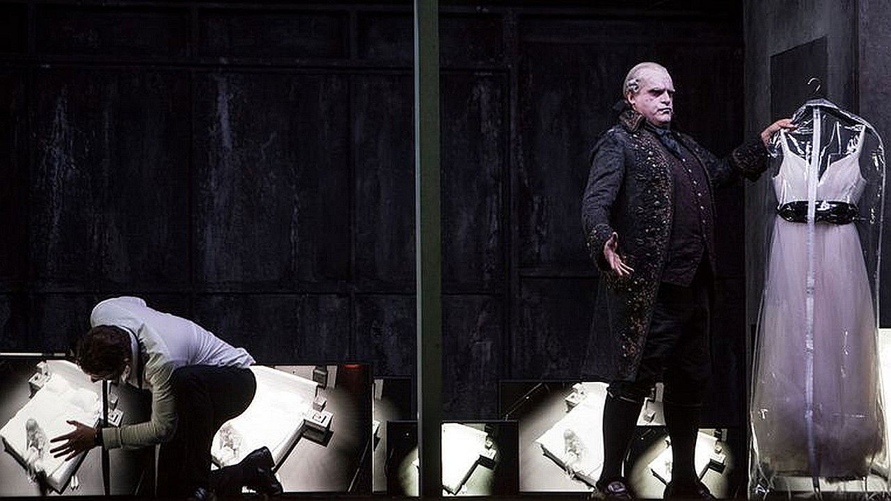 Lucio Silla backdrop