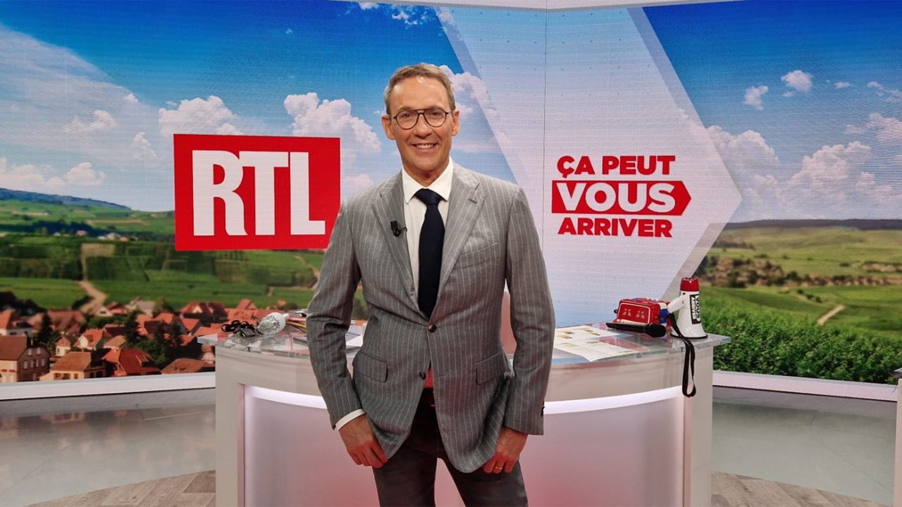 Ça peut vous arriver chez vous backdrop