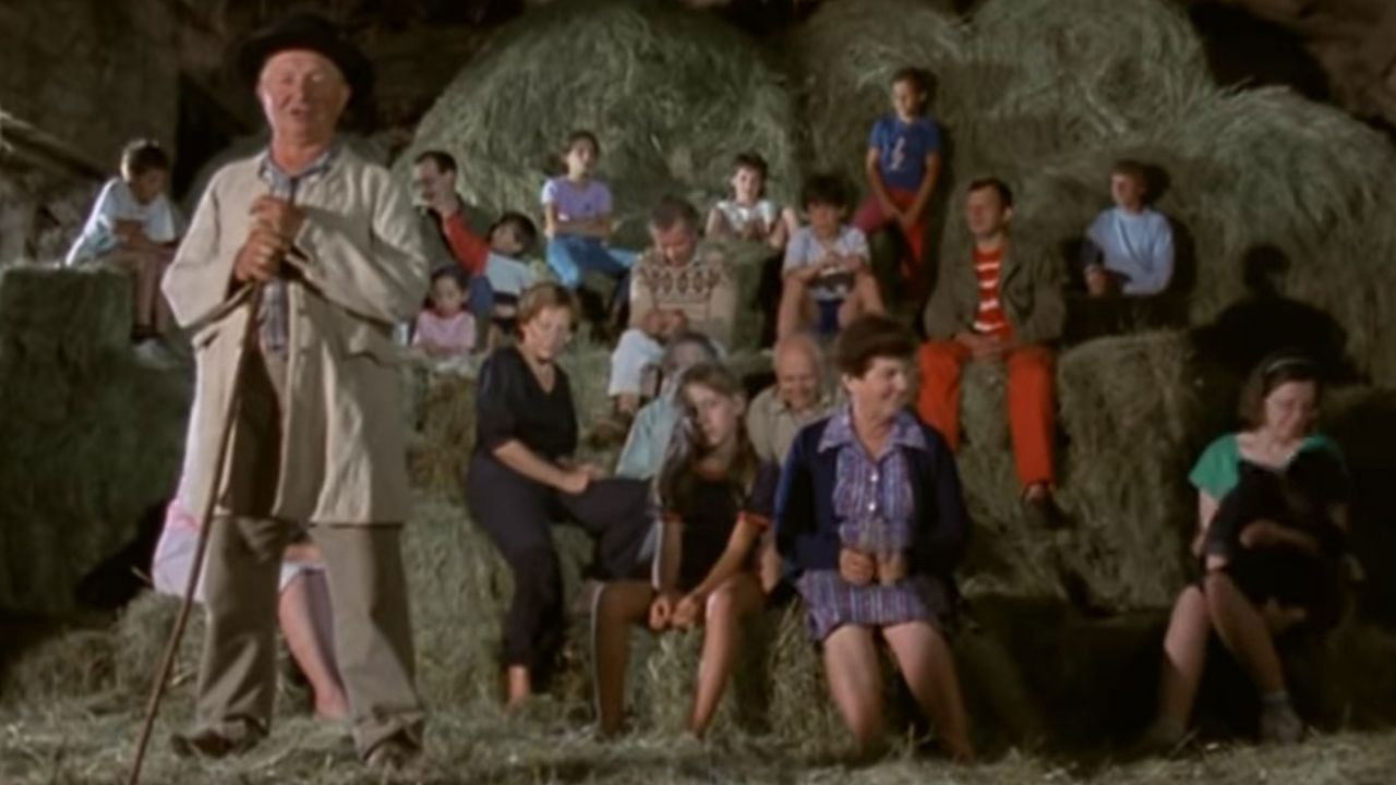 Paysans d'autrefois, les communautés familiales et agricoles backdrop