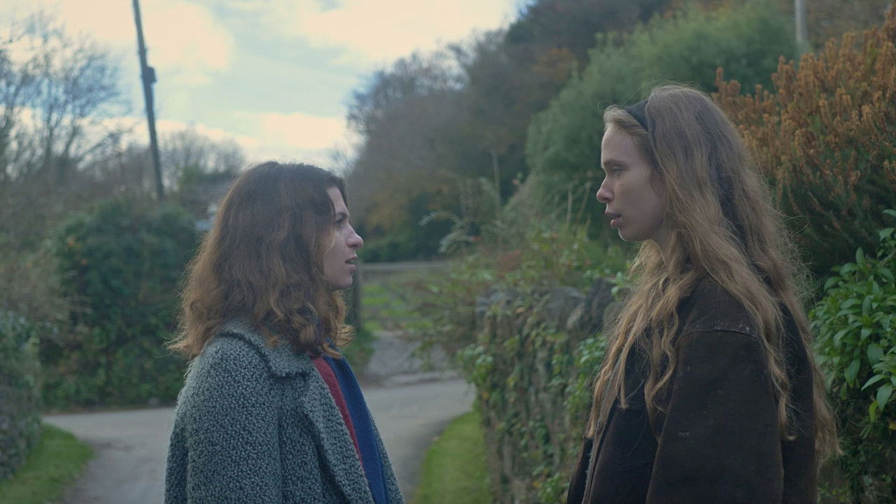 Sister, Sister backdrop