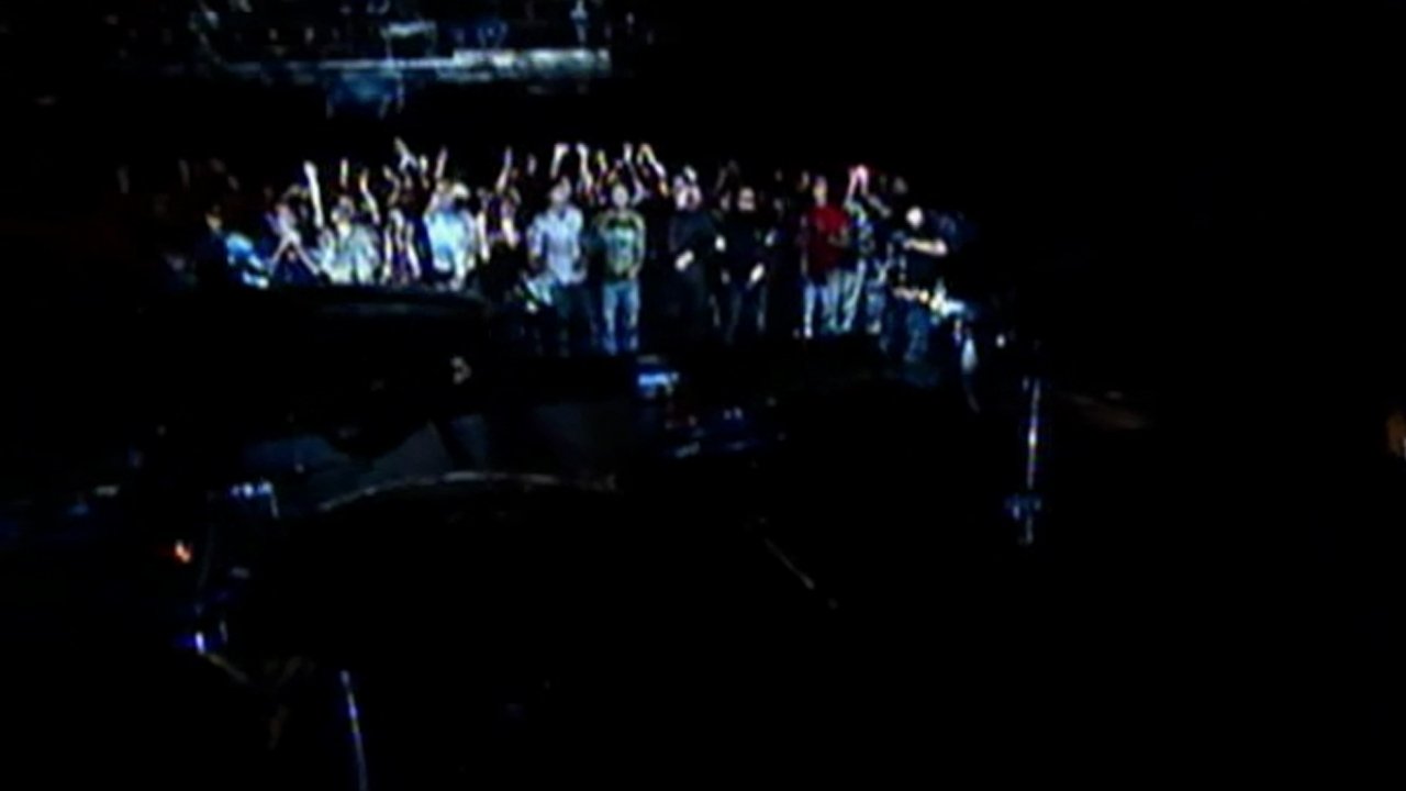 Muse: Live at MTV Supersonic backdrop