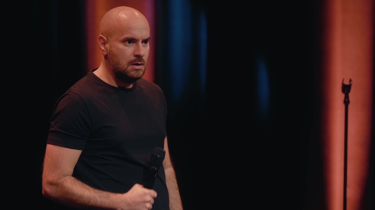 Kyan Khojandi : Une bonne soirée backdrop