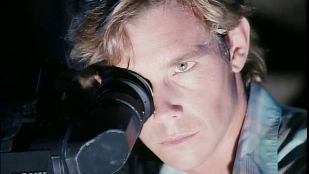 Die Watching backdrop