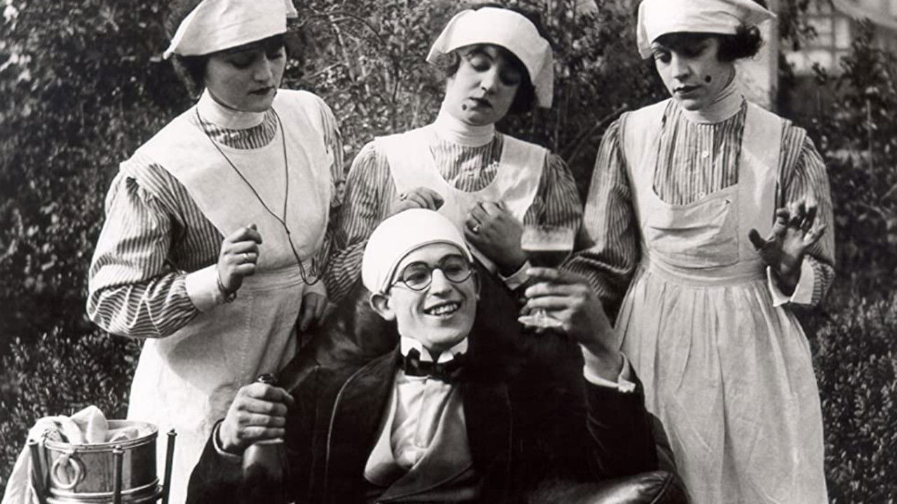 Lonesome Luke Loses Patients backdrop