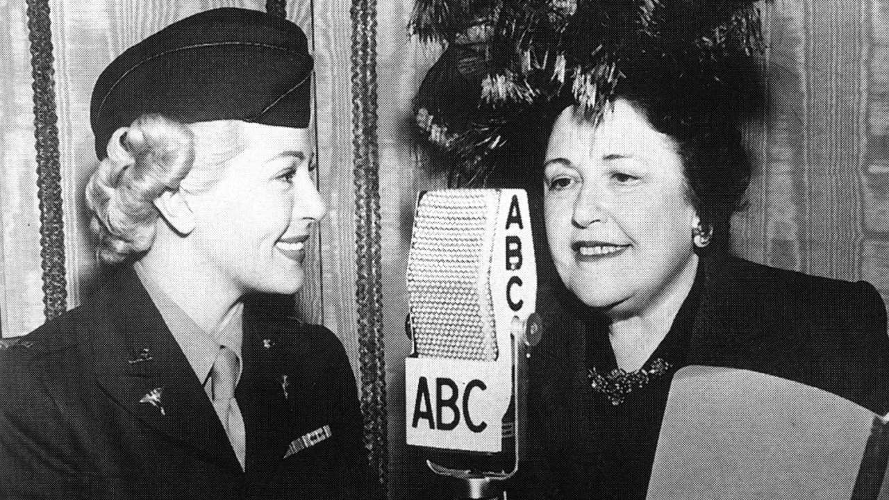 Hollywood Gossip: les commères d'Hollywood backdrop