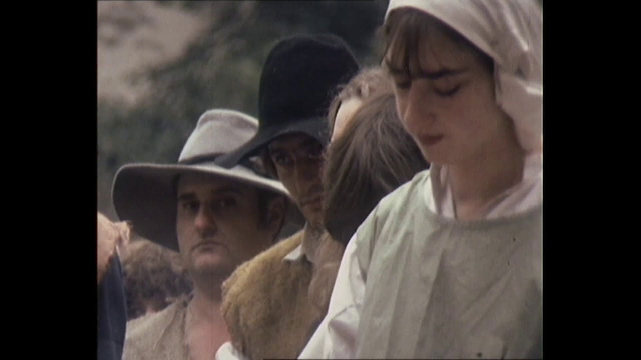 Lond it Luck backdrop