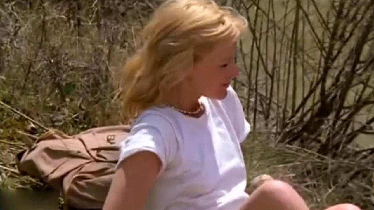 Estivantes pour homme seul backdrop