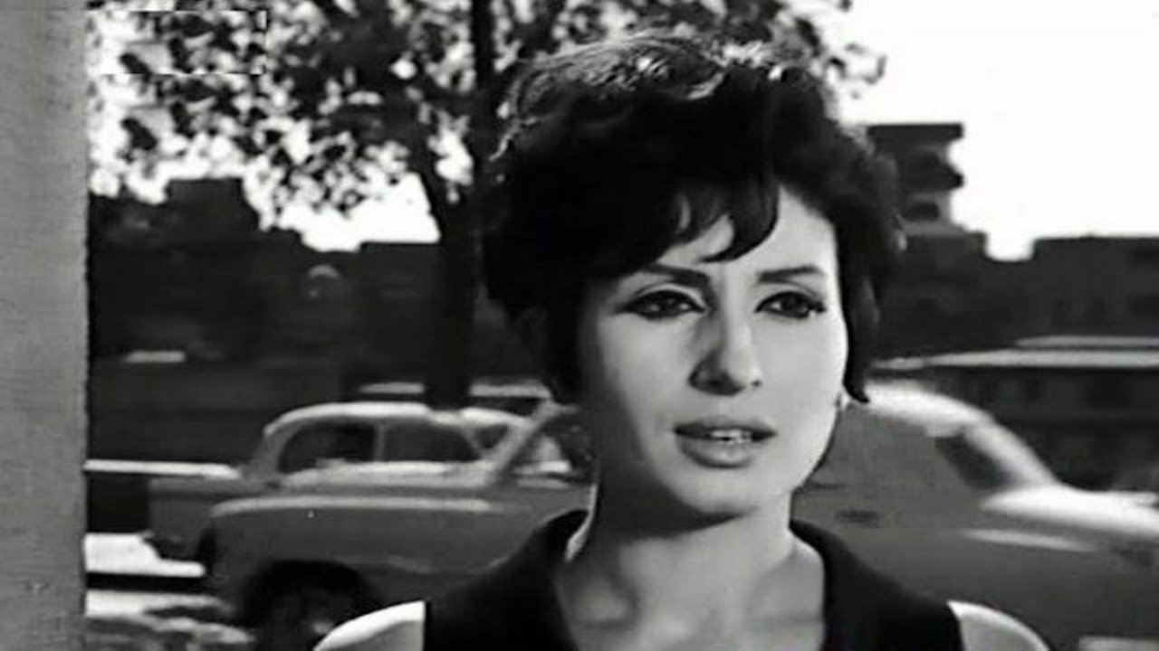 مجرم تحت الاختبار backdrop