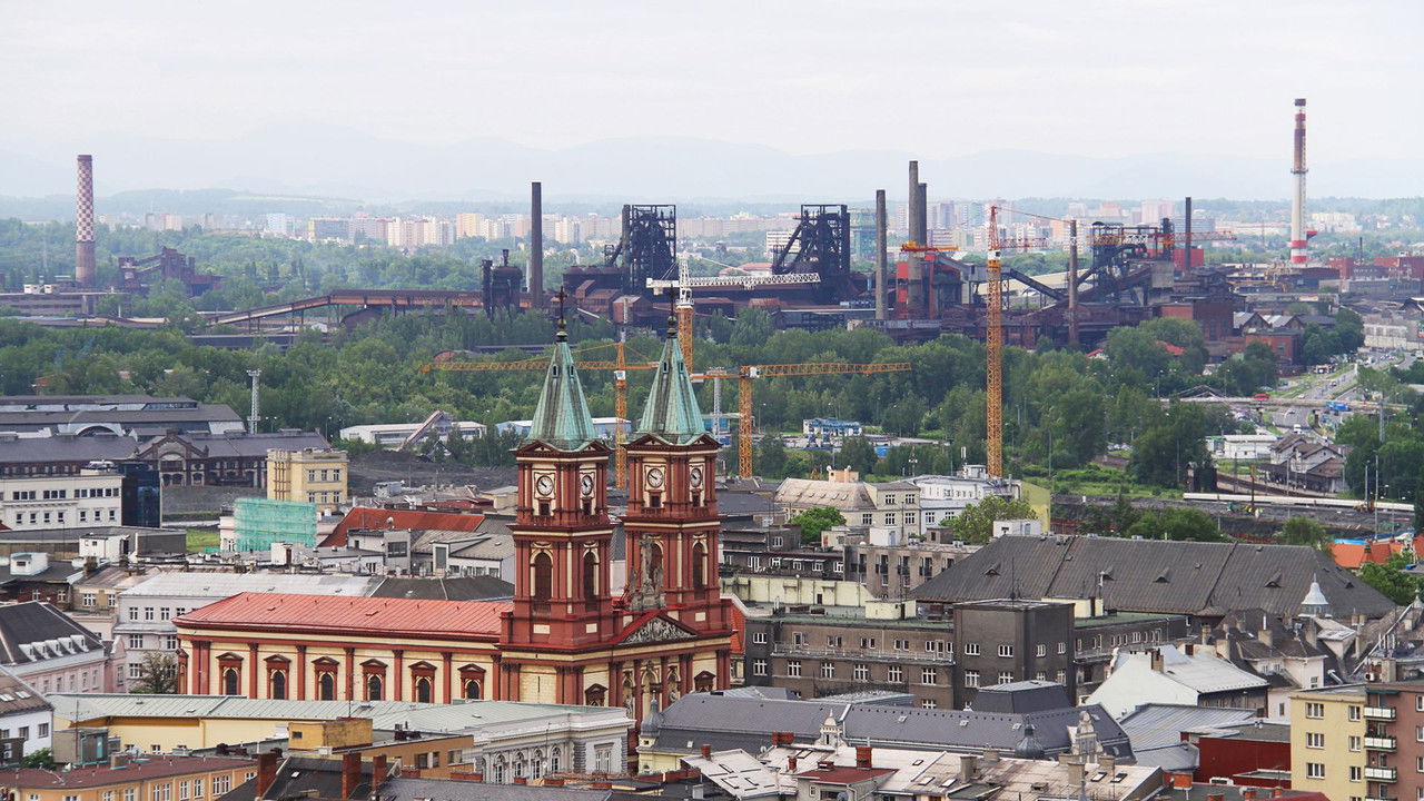 Zrezivělá krása backdrop